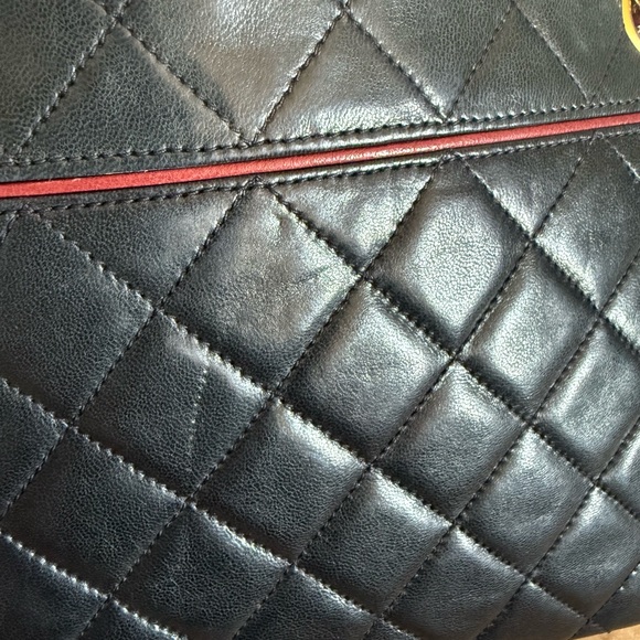 Chanel Matelasse Dark Navy VINTAGE AUTHENTIC Quilted Chain Shoulder Bag handbag - Picture 3 of 16